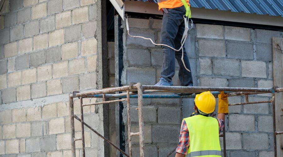 Expert Emergency Roof Repairs services in Lowes, KY